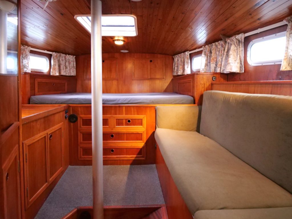 Victory 40 Aft Cabin
