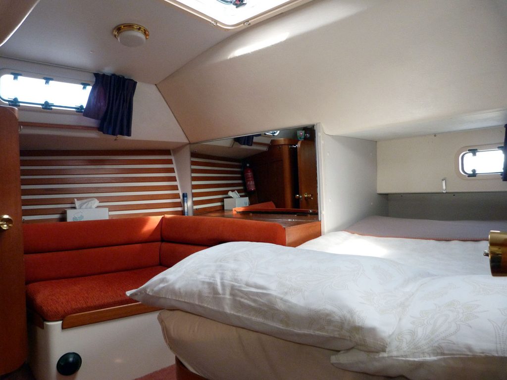 Moody 35 aft cabin